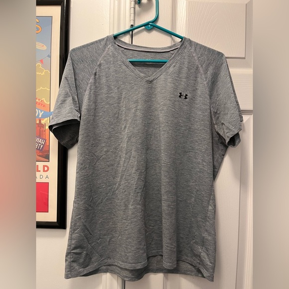 Under Armour t-shirt - Picture 1 of 3
